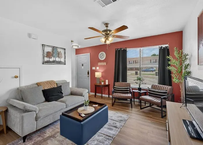 Cozy Killeen Townhome With Private Backyard